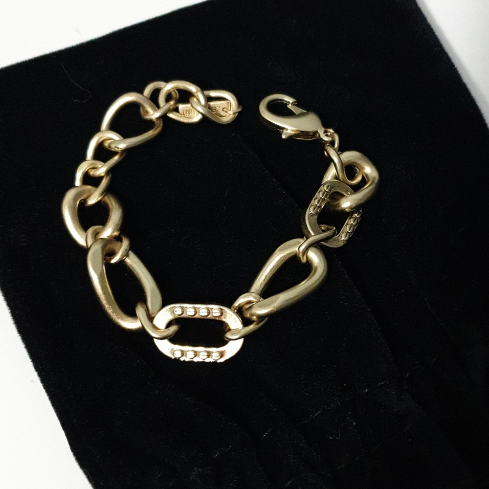 NWOT Gold chain bracelet